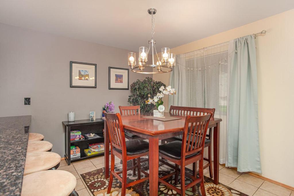 Walk To Downtown Leavenworth * Sleeps 6 + Pets * Ground Level Gem!公寓 外观 照片