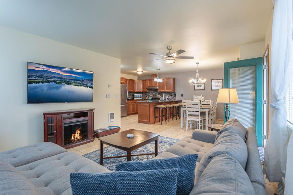 Walk To Downtown Leavenworth * Sleeps 6 + Pets * Ground Level Gem!公寓 外观 照片