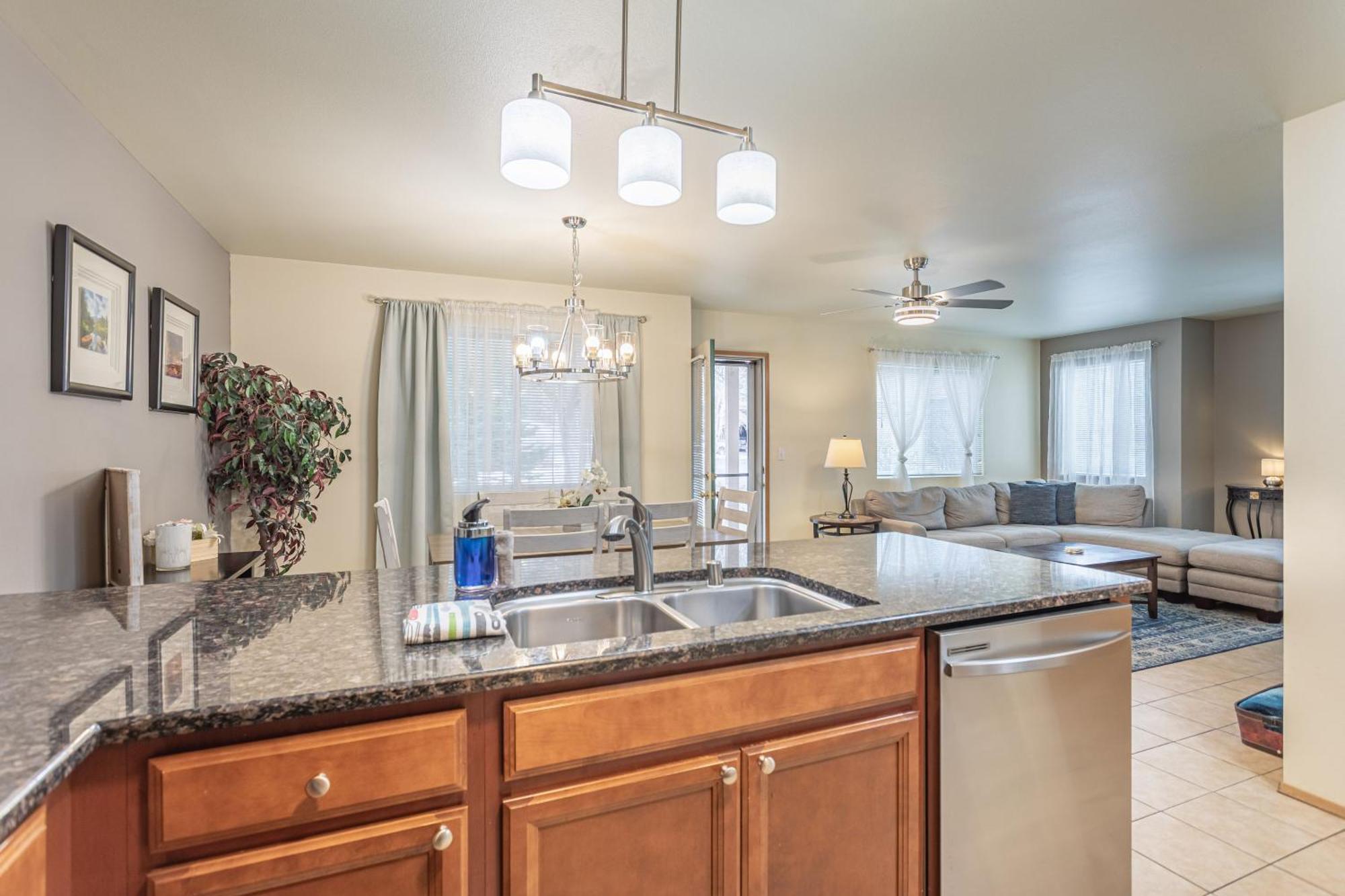 Walk To Downtown Leavenworth * Sleeps 6 + Pets * Ground Level Gem!公寓 外观 照片